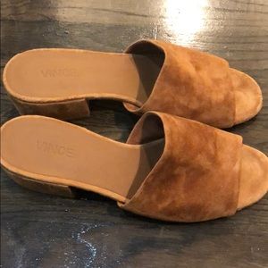 Vince suede mule